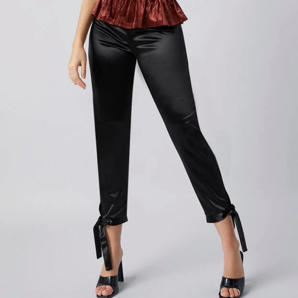 Black satin stretch formal pants 🥀